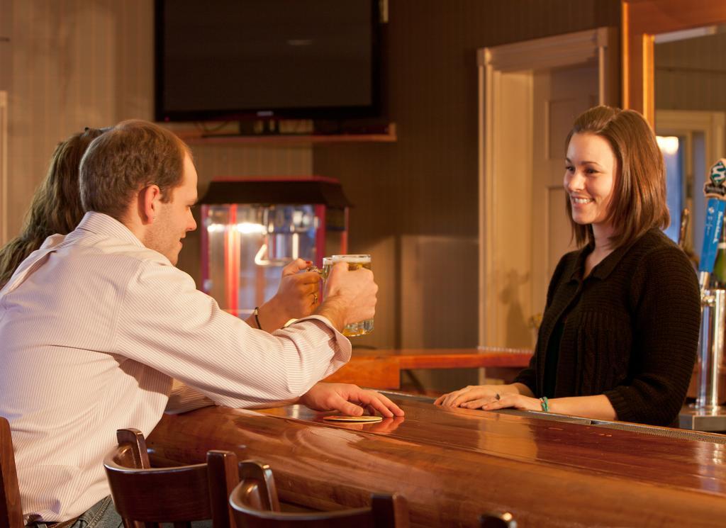 Willoughvale Inn Westmore Newport Eksteriør billede